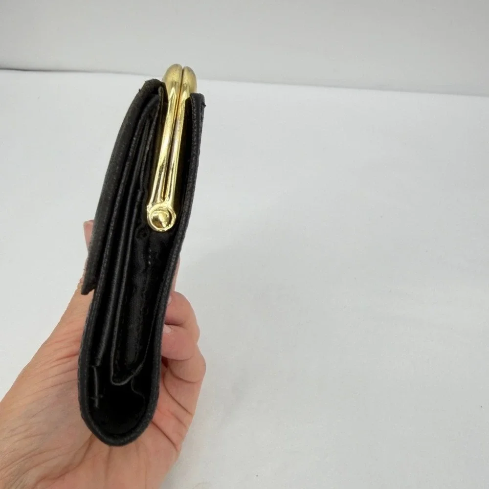 Princess Gardner Wallet Genuine Lambskin Kisslock Trifold VTG Black
